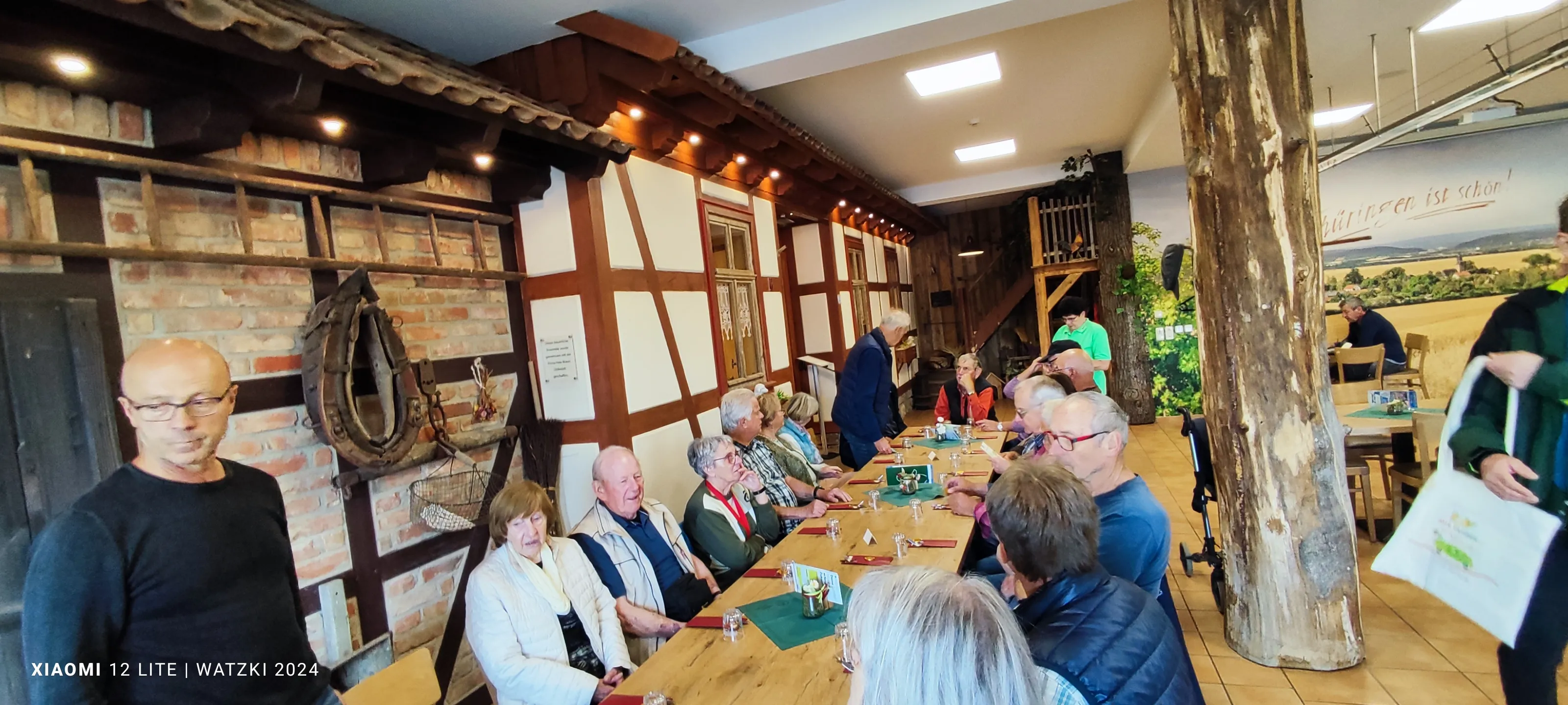./HeimatJubi/220_Heimatverein Vippachedelhausen im Klosmuseum 2025_ergebnis.webp